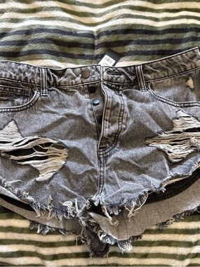 Women's Distressed High-Waist Denim Shorts - Gray